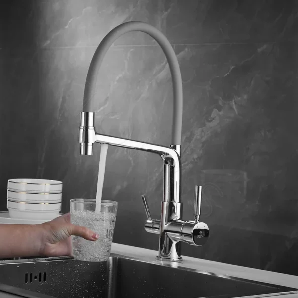 Смеситель для кухни с гибким изливом Rose R658