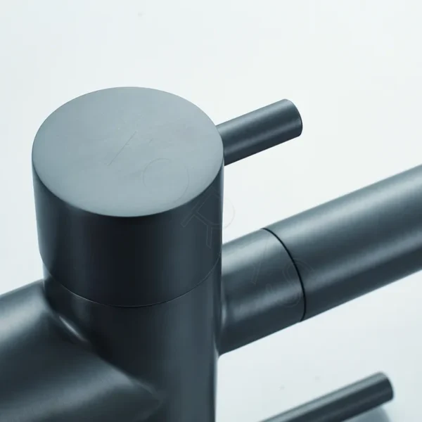 Смеситель для кухни с гибким изливом Shevanik S178T