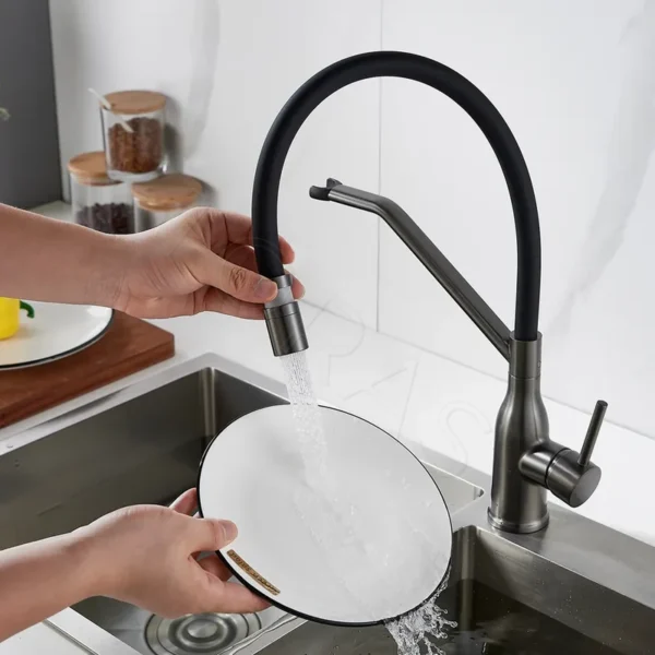 Смеситель для кухни с гибким изливом Shevanik S343T-3