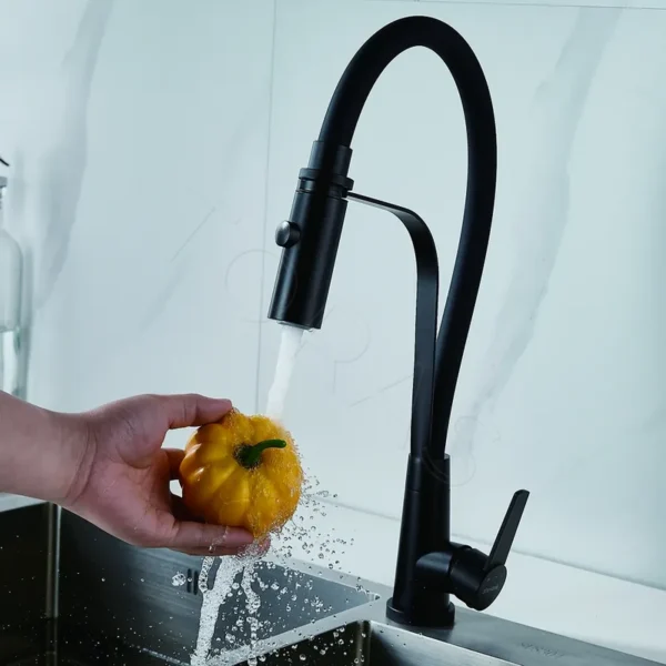 Смеситель для кухни с гибким изливом Shevanik S943H-3