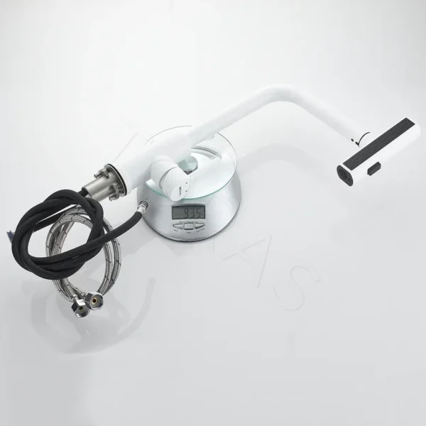 Смеситель для кухни с выдвижным изливом Shevanik S263C