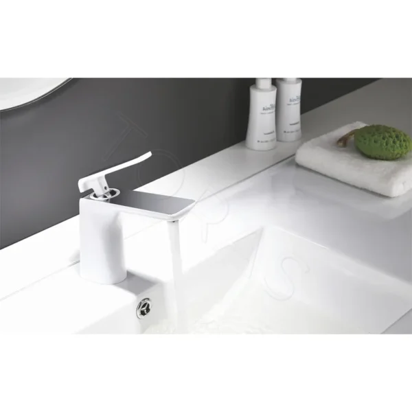 Смеситель для умывальника Rose R1401F