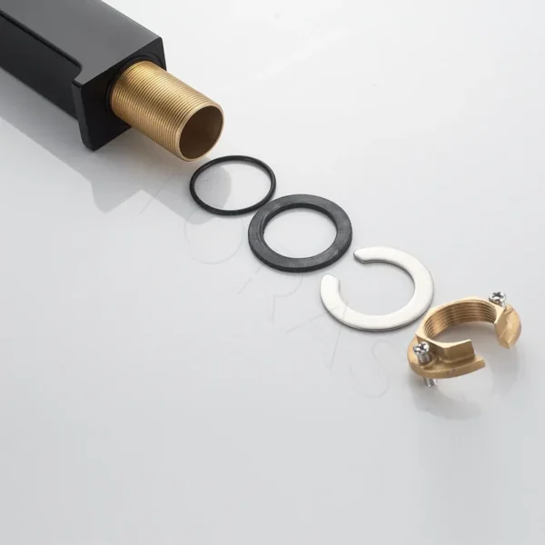 Смеситель для умывальника Rose R1811H-1