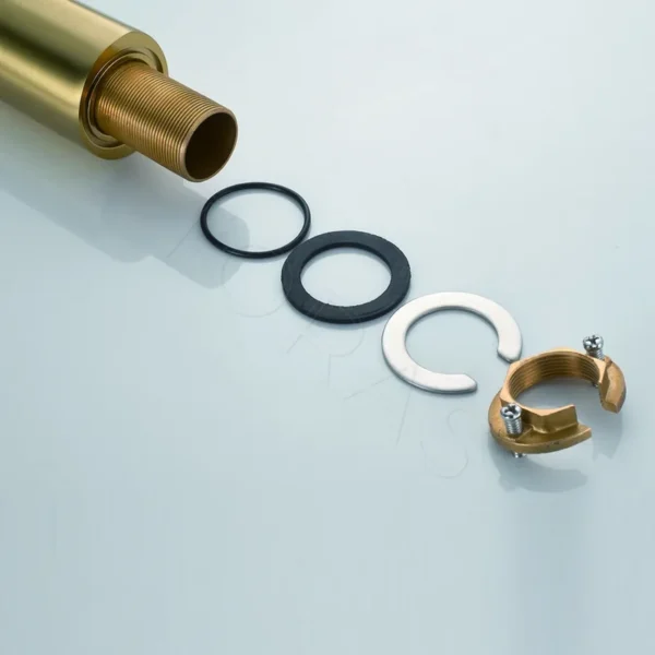 Смеситель для умывальника Rose R3911G