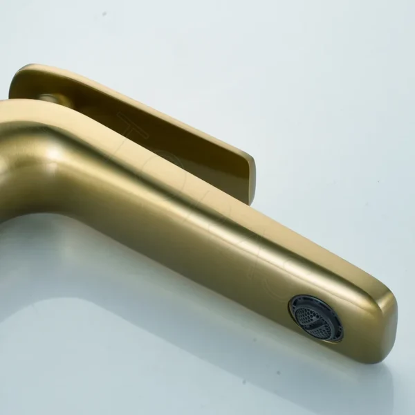 Смеситель для умывальника Rose R3911G