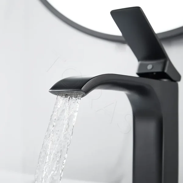 Смеситель для умывальника Shevanik S4001H