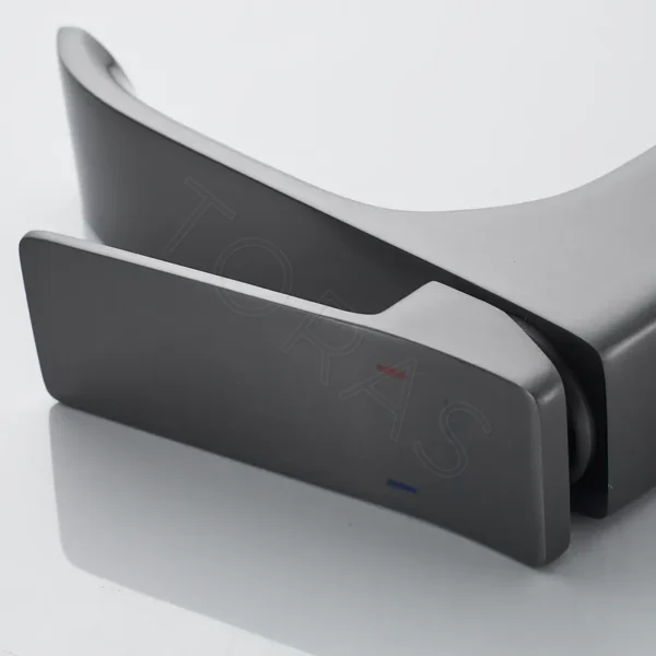 Смеситель для умывальника Shevanik S4001T