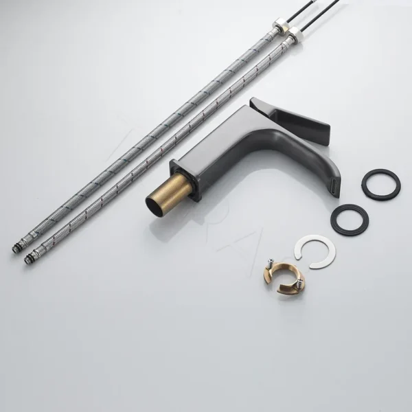 Смеситель для умывальника Shevanik S4001T