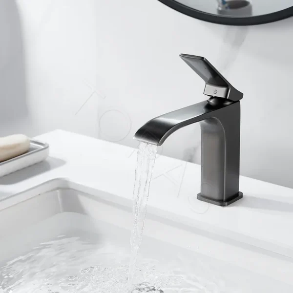 Смеситель для умывальника Shevanik S4001T