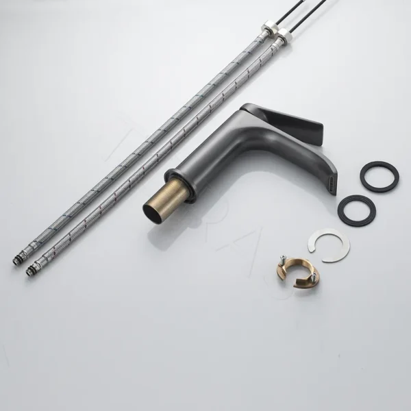 Смеситель для умывальника Shevanik S4101T