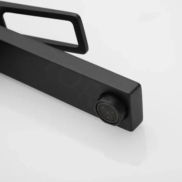 Смеситель для умывальника Shevanik S6811H