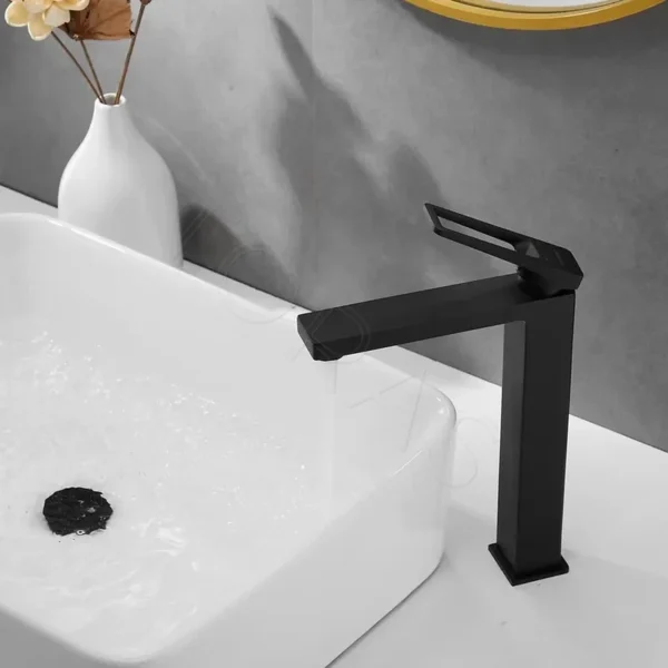 Смеситель для умывальника Shevanik S6811H